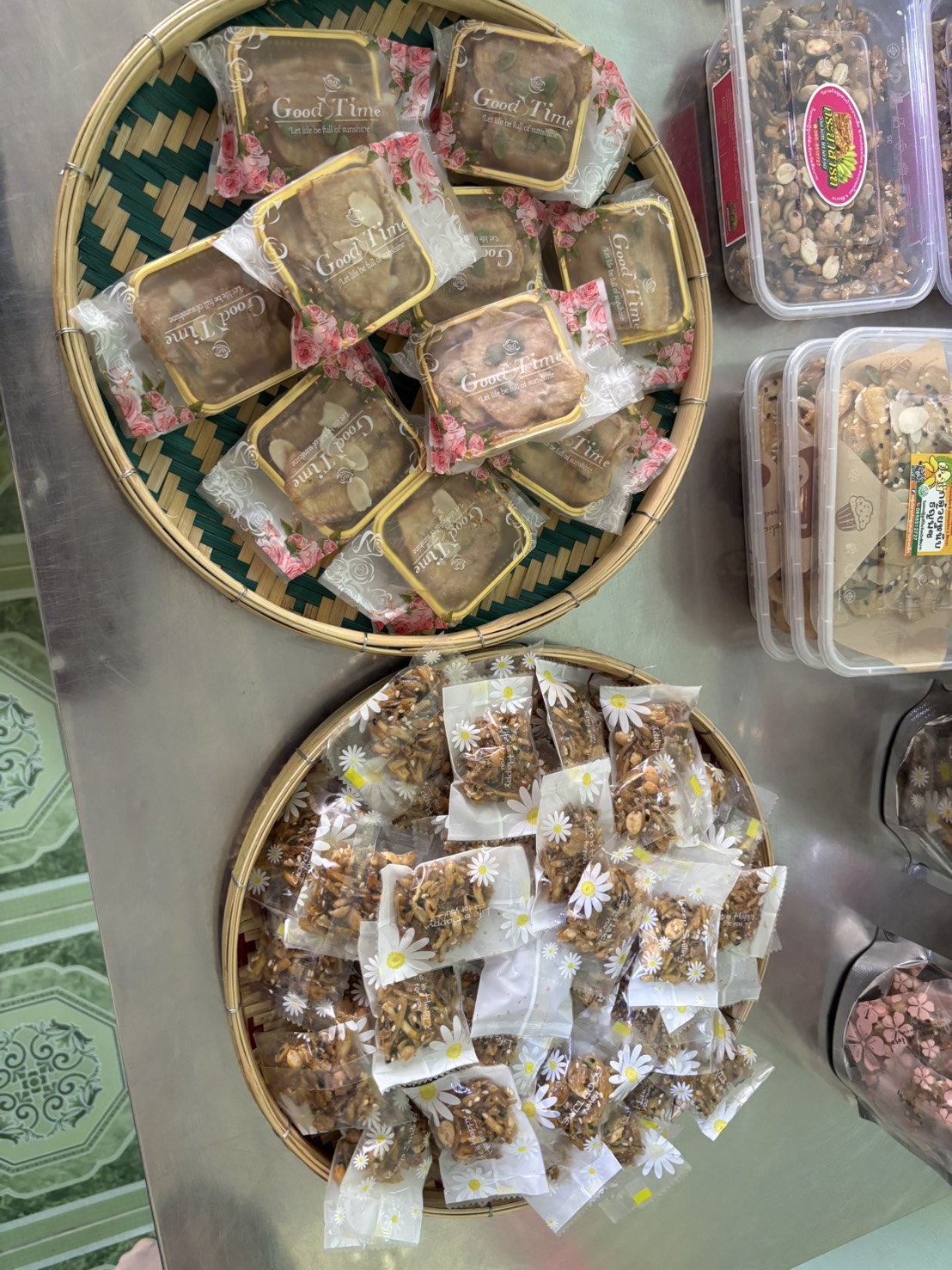 title - มูลนิธิฯให้ทุนสนับสนุนซื้อเครื่องคั้นน้ำอ้อยและขัดเปลือก อ้อย ,กระทะใบบัว 40 “, หม้อสแตนเลส